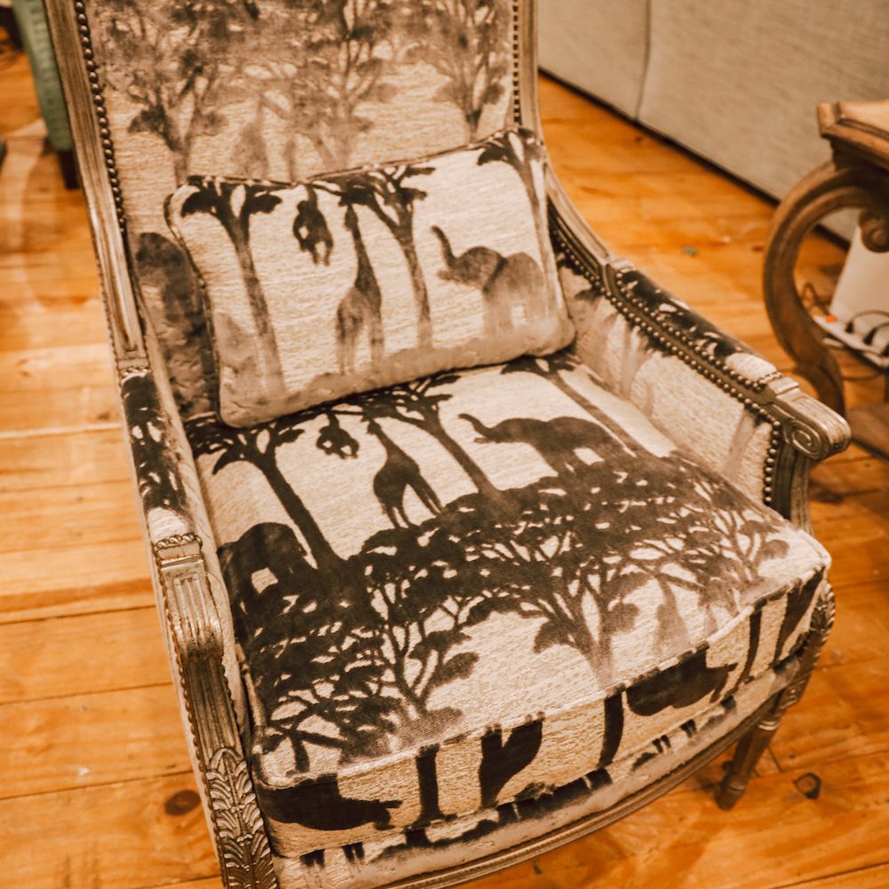 arm chair Furniture